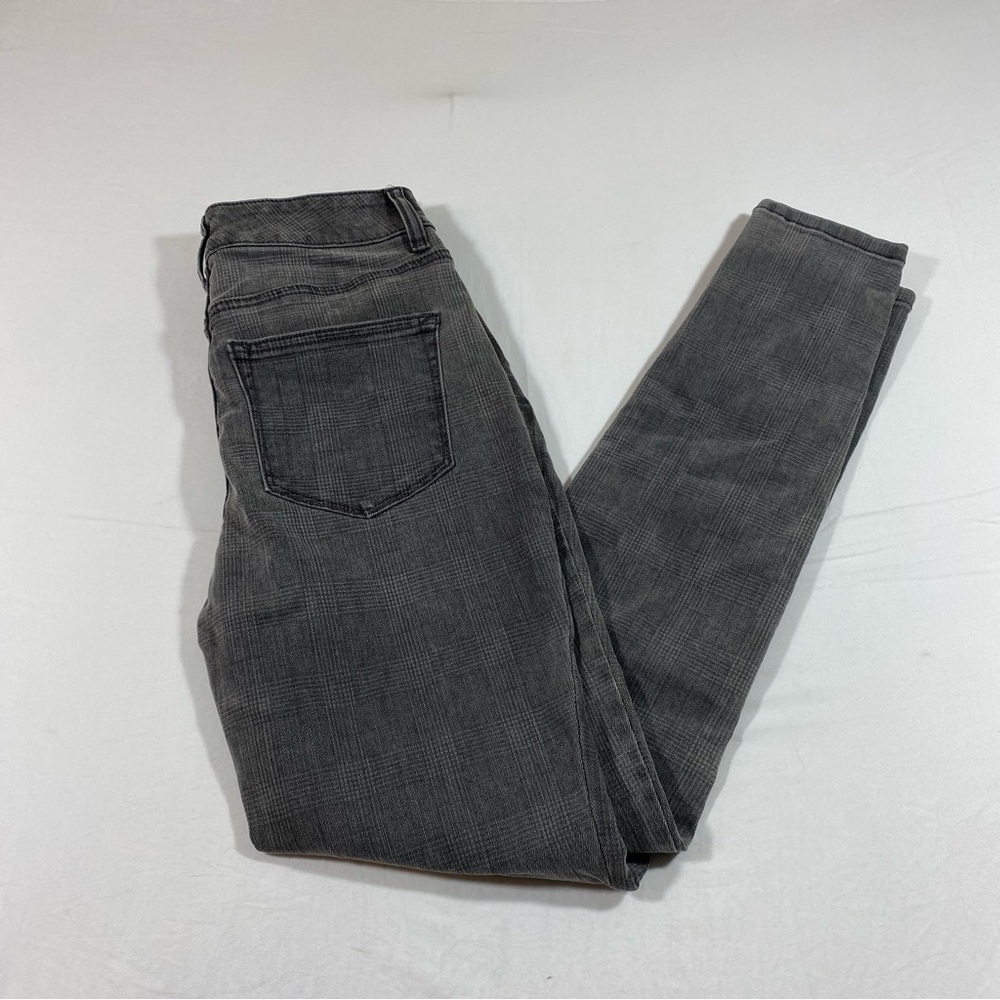 Maurices Jeans Women’s Waist 25” High Rise Skinny jeans Gray